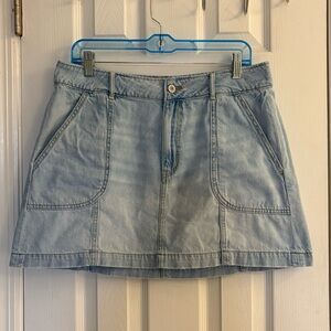 American Eagle Super High-Rise A Line Light Blue Denim Skirt Size 12.